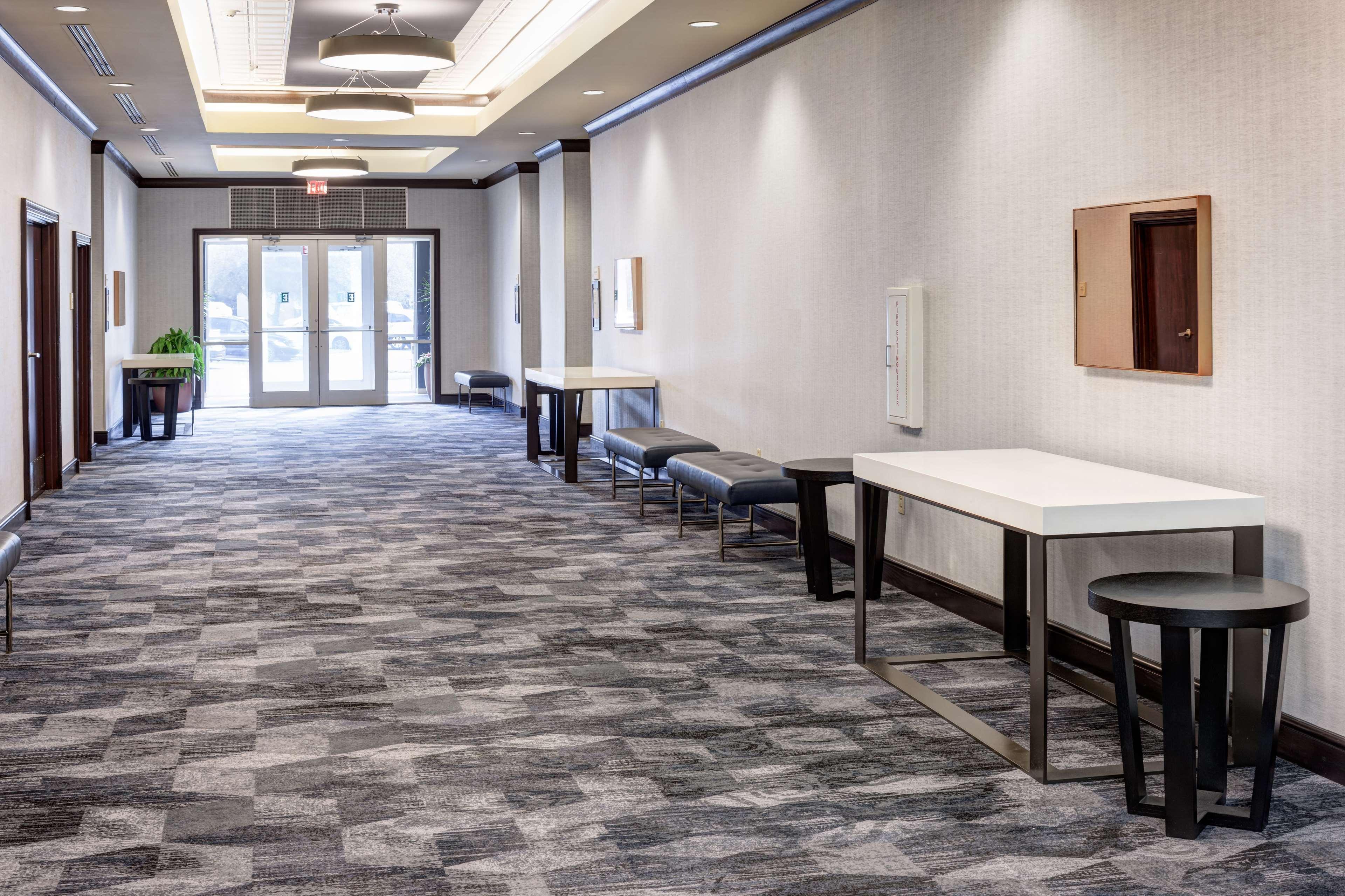 Embassy Suites By Hilton Tampa Brandon Heartland Dış mekan fotoğraf